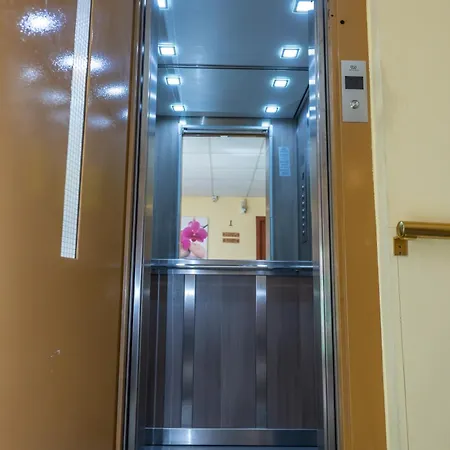 سير غارا دي نورد * بوخارست