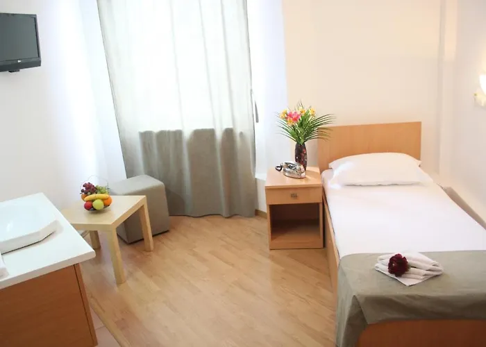 Hotel Sir Gara De Nord *