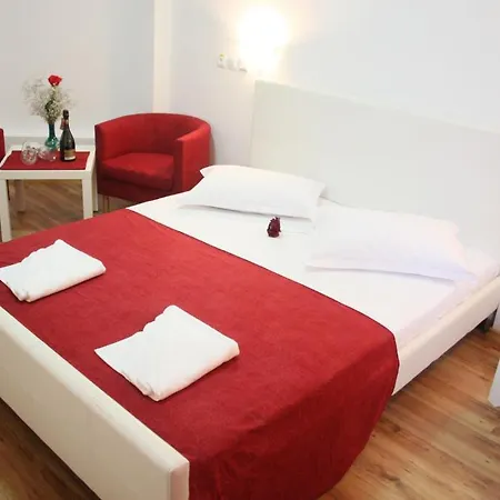 Sir Gara De Nord Szálloda